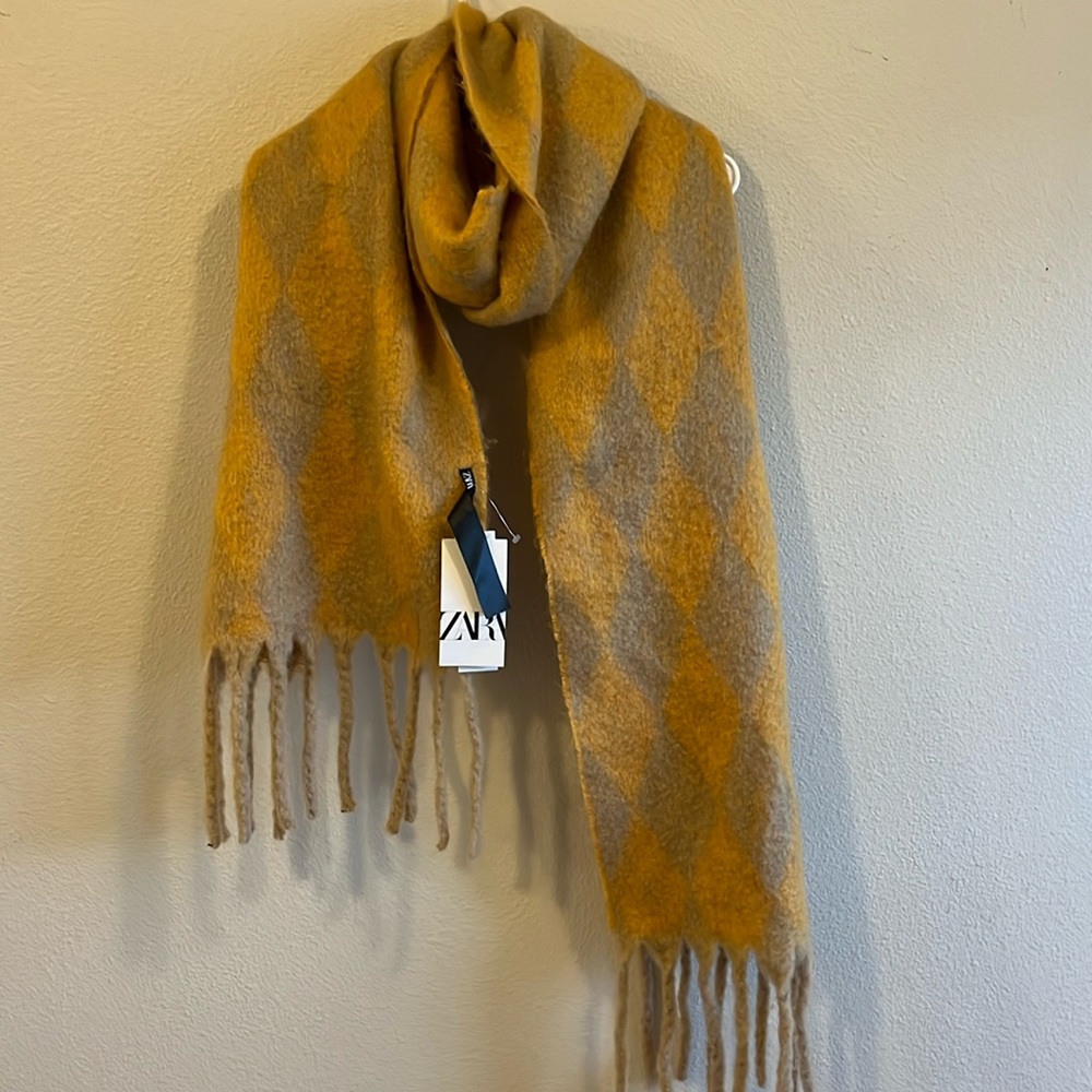 Zara Argyle print mustard yellow cozy scarf NWT
